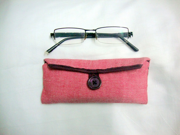 How to Stitch Spectacle Pouch – Create And Craft